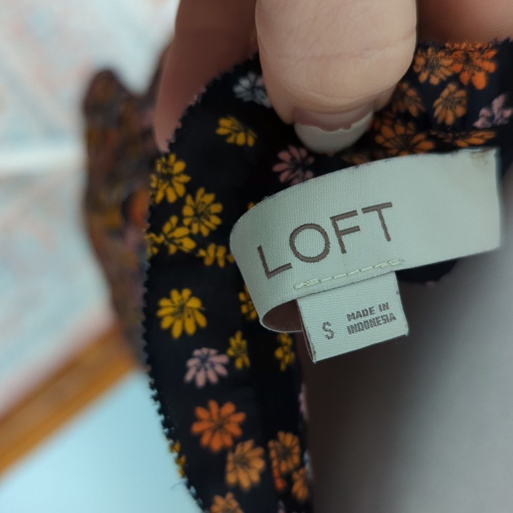 Loft Blue Daisy Floral Ruffle Cami Top - Picture 8 of 8